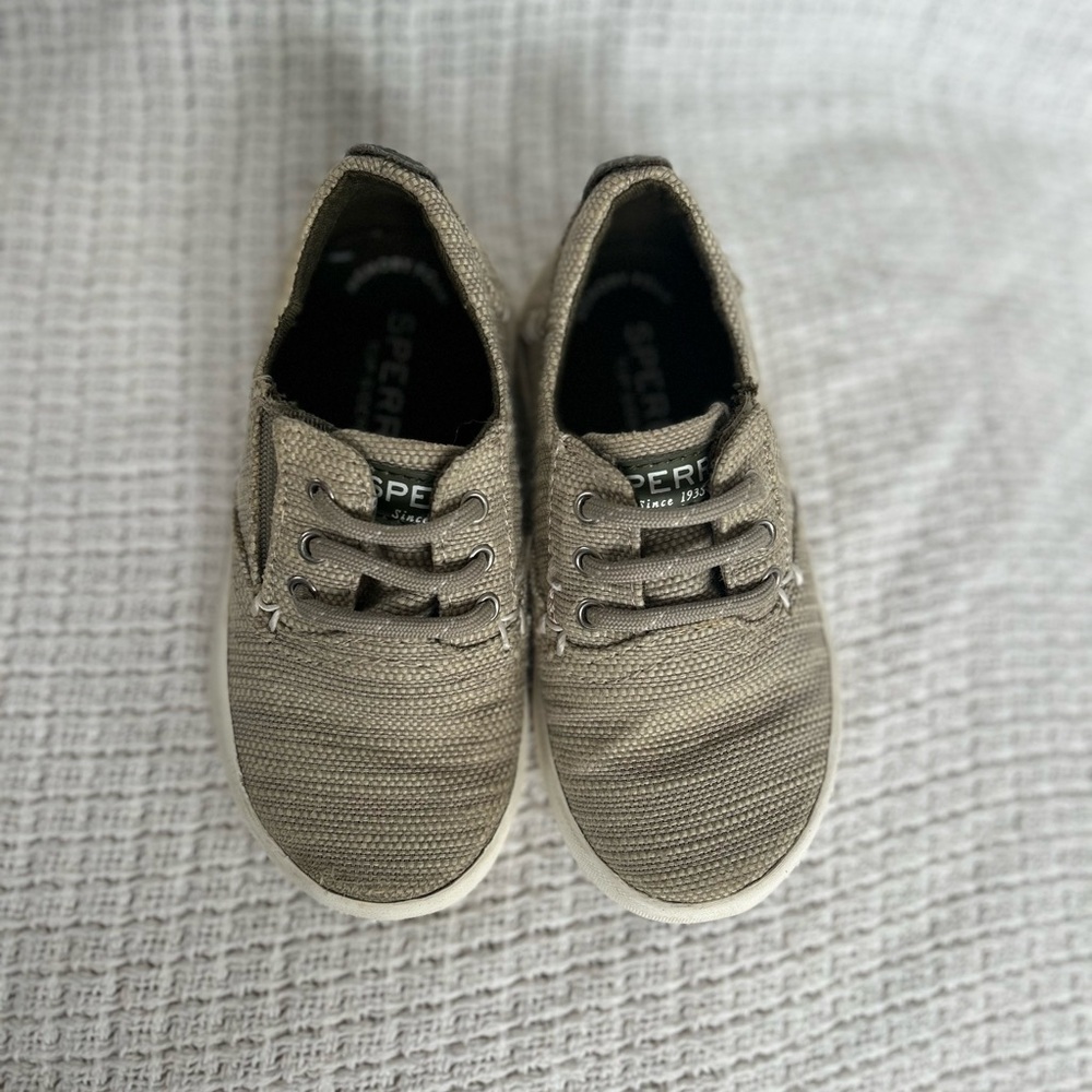 Sperry Kids Bodi Sneakers. Canvas